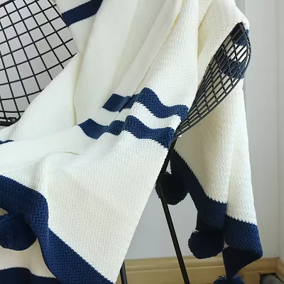 Stripe Cute Ball Tassel Blanket